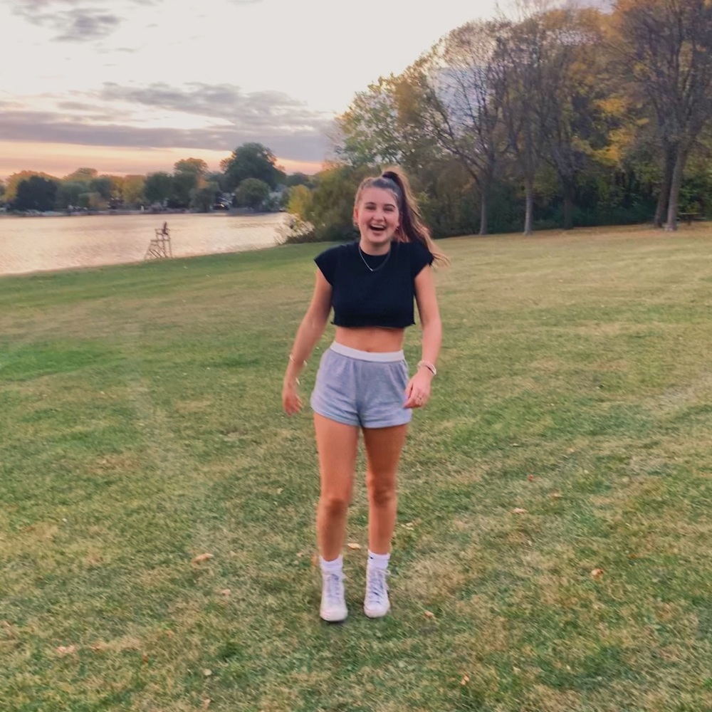 Meet your Posher, Marissa